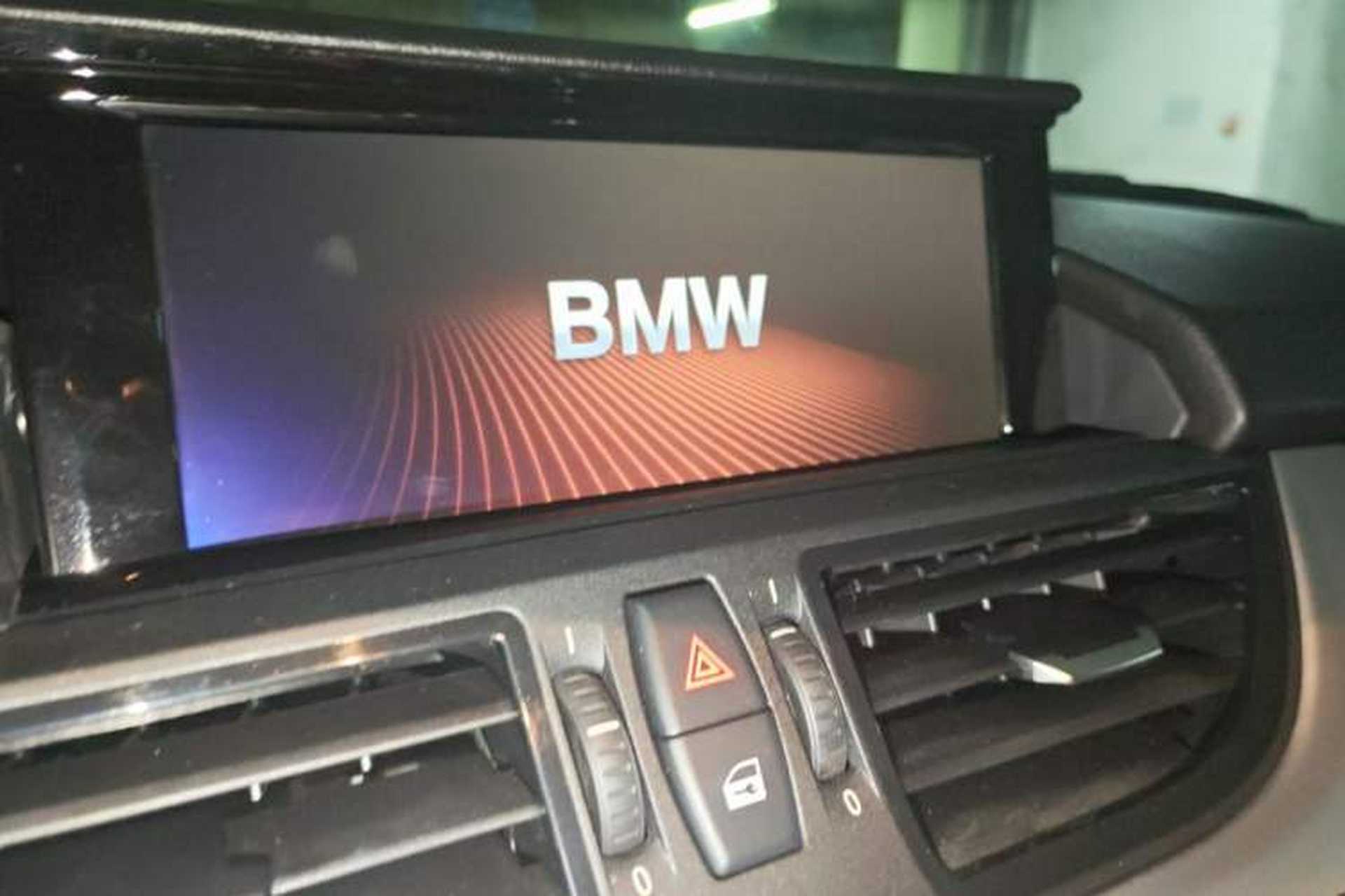 Used BMW Z4 2013 sDrive20i Leading Model Audio And AC Panel