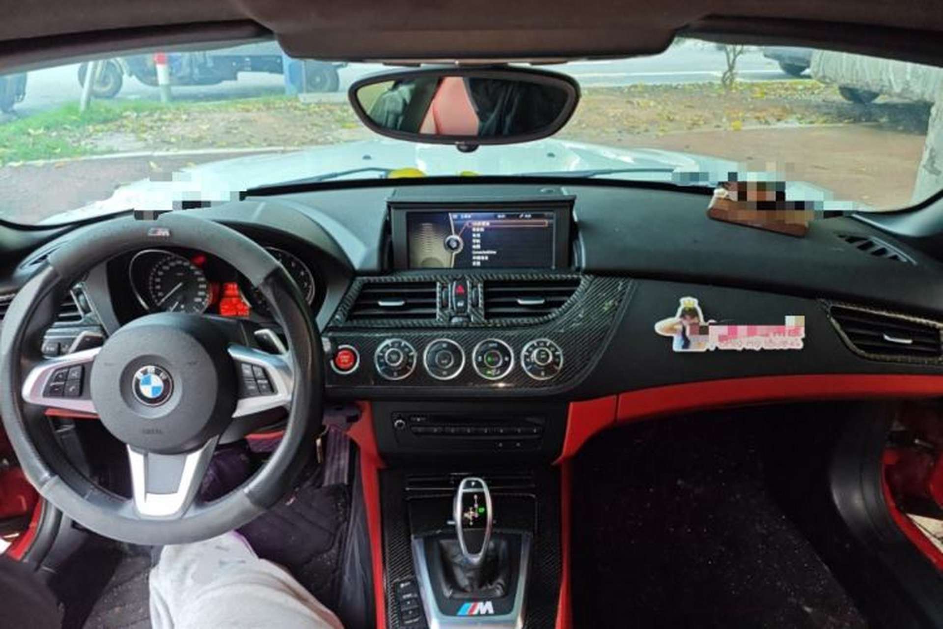 Used BMW Z4 2013 sDrive20i Leading Model Center Console