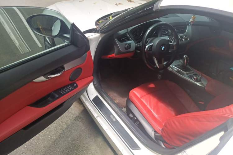 Used BMW Z4 2013 sDrive20i Leading Model Driver Seat