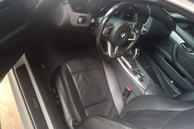 Used BMW Z4 2013 sDrive20i Leading Model Driver Seat