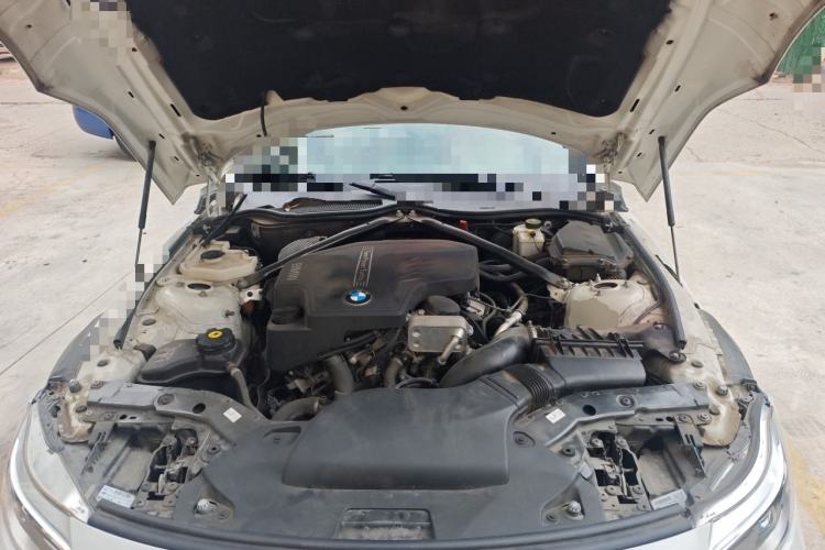 Used BMW Z4 2013 sDrive20i Leading Model Engine Bay
