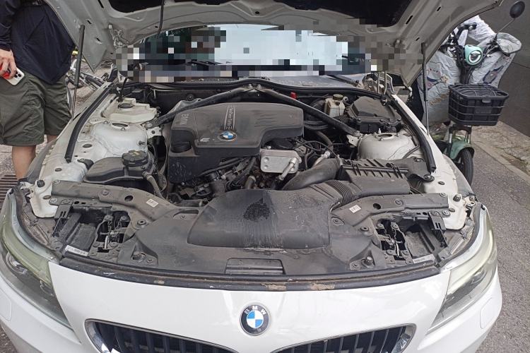Used BMW Z4 2013 sDrive20i Leading Model Engine Bay