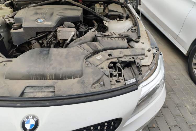 Used BMW Z4 2013 sDrive20i Leading Model Engine Bay Left