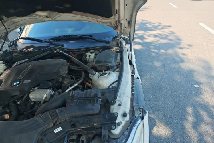 Used BMW Z4 2013 sDrive20i Leading Model Engine Bay Left