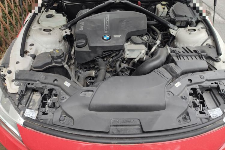 Used BMW Z4 2013 sDrive20i Leading Model Engine Bay