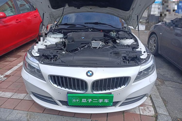 Used BMW Z4 2013 sDrive20i Leading Model Engine Bay