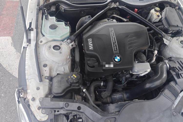 Used BMW Z4 2013 sDrive20i Leading Model Engine Bay Right