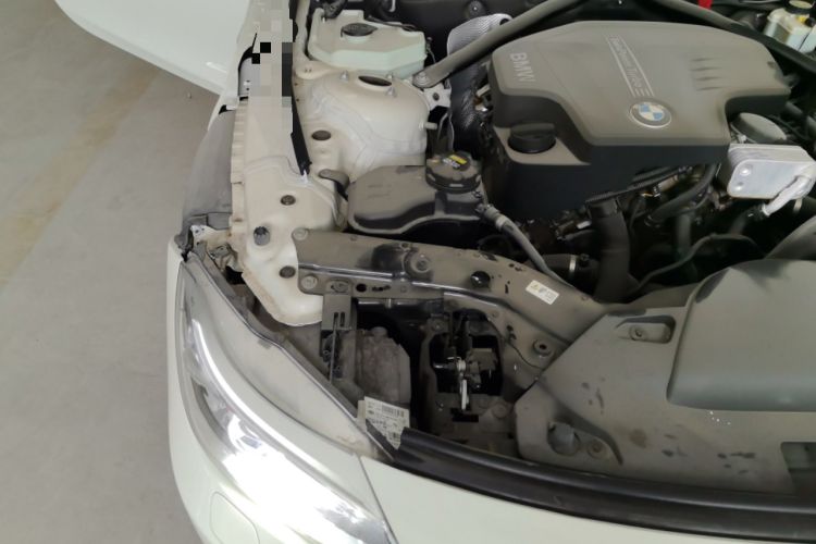 Used BMW Z4 2013 sDrive20i Leading Model Engine Bay Right