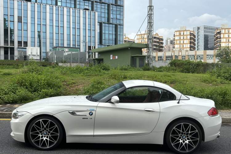 Used BMW Z4 2013 sDrive20i Leading Model Exterior 14