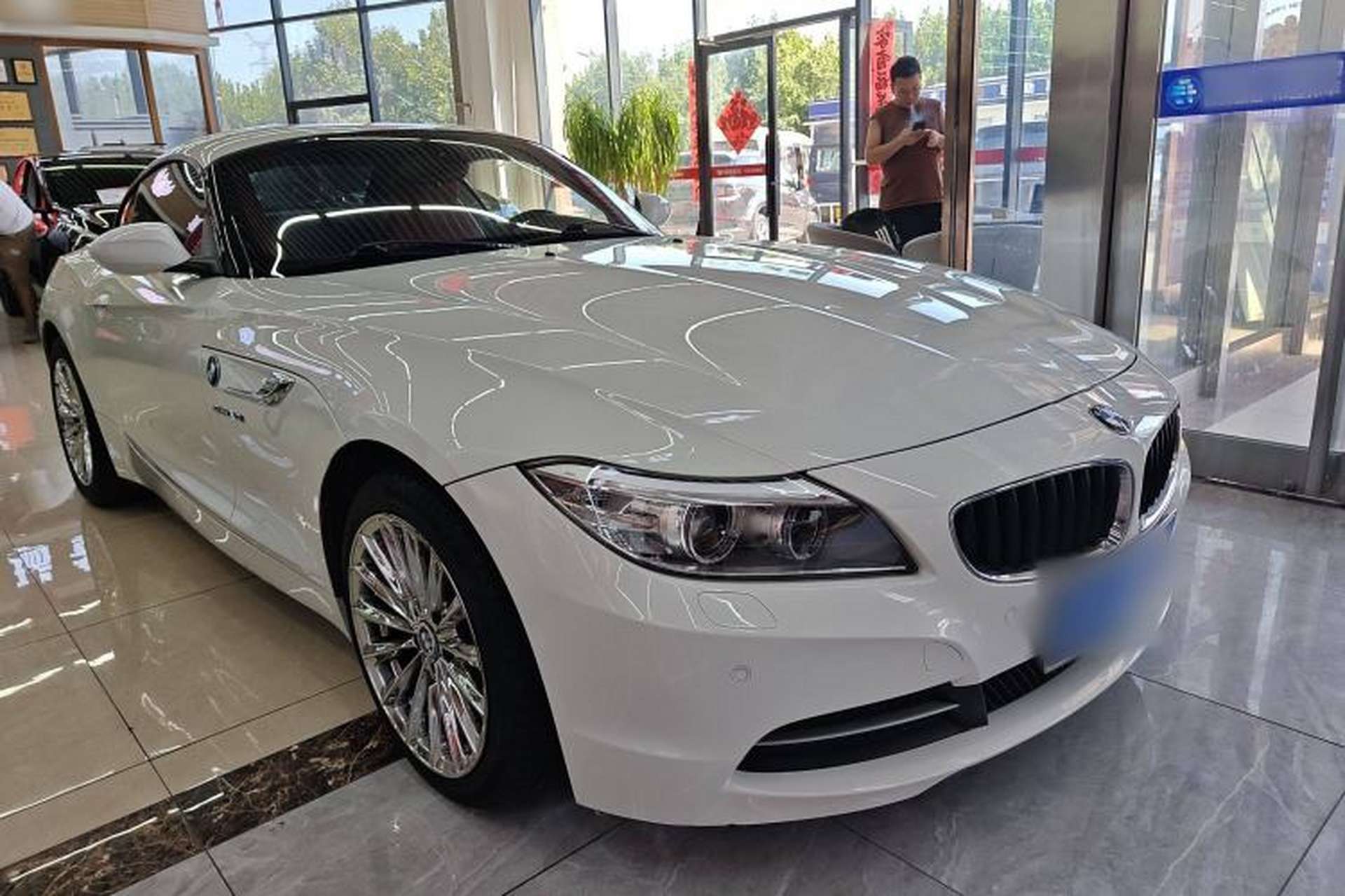 Used BMW Z4 2013 sDrive20i Leading Model Exterior 2