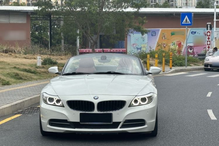 Used BMW Z4 2013 sDrive20i Leading Model Exterior 2