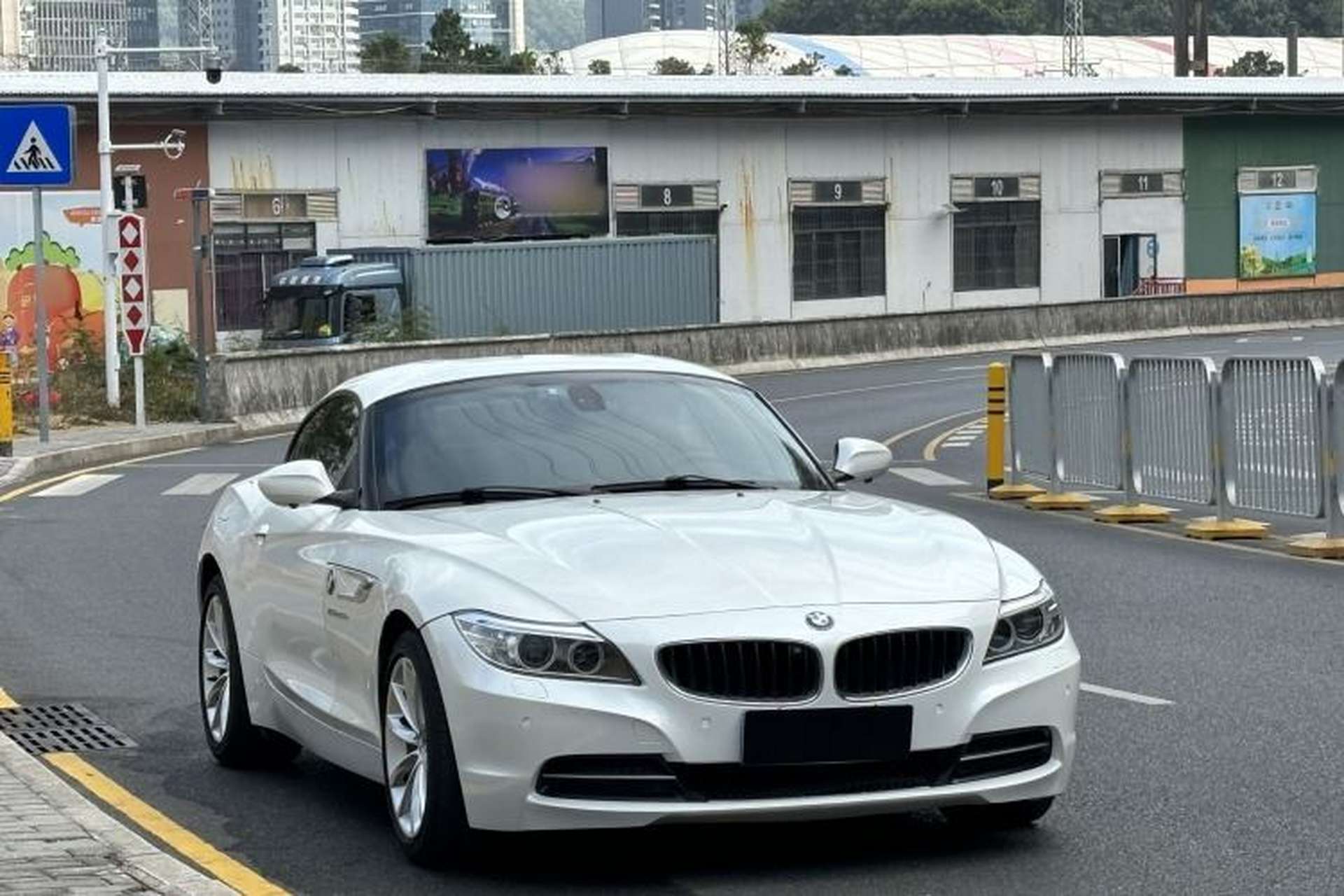 Used BMW Z4 2013 sDrive20i Leading Model Exterior 3