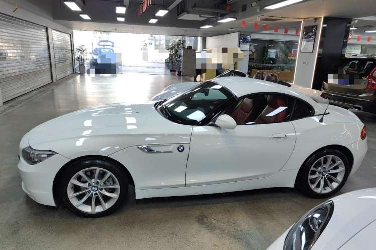 Used BMW Z4 2013 sDrive20i Leading Model Exterior 5