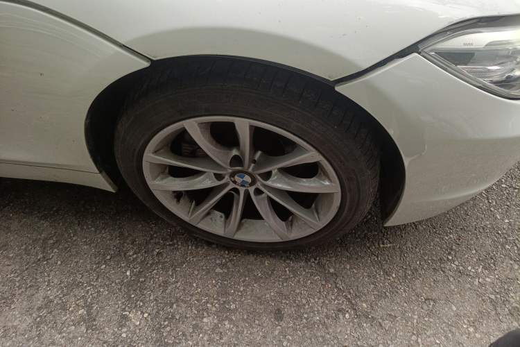 Used BMW Z4 2013 sDrive20i Leading Model Exterior 7