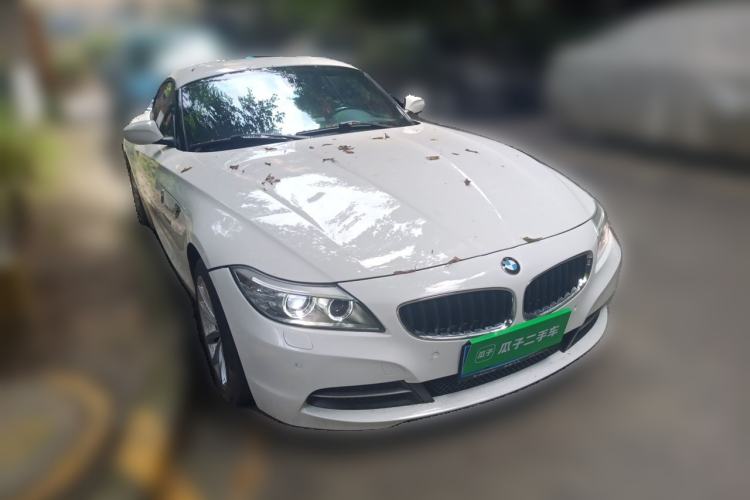 Used BMW Z4 2013 sDrive20i Leading Model Front Right 45 Deg