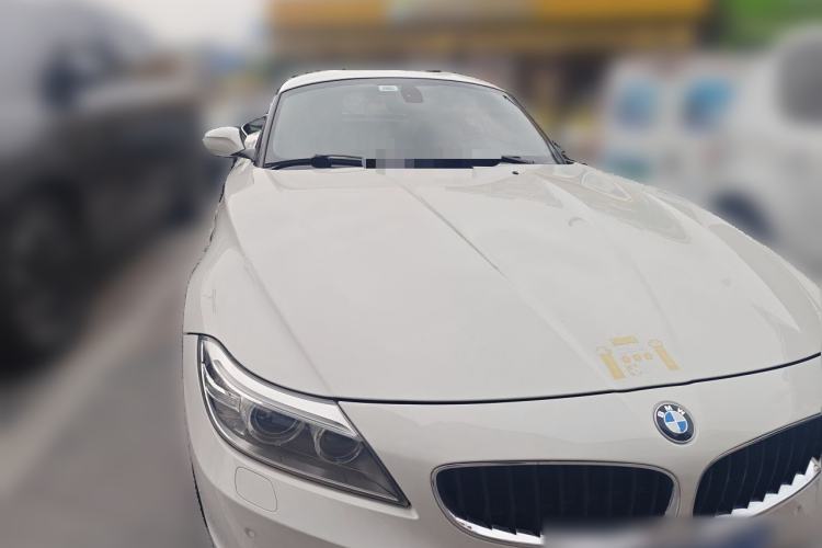 Used BMW Z4 2013 sDrive20i Leading Model Front Right 45 Deg