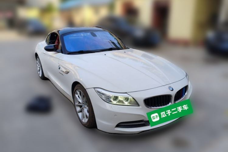 Used BMW Z4 2013 sDrive20i Leading Model Front Right 45 Deg