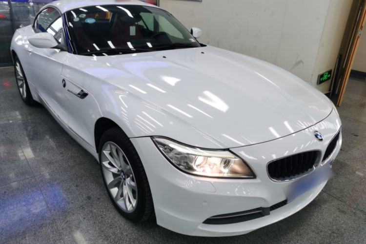 Used BMW Z4 2013 sDrive20i Leading Model Front Right 45 Deg