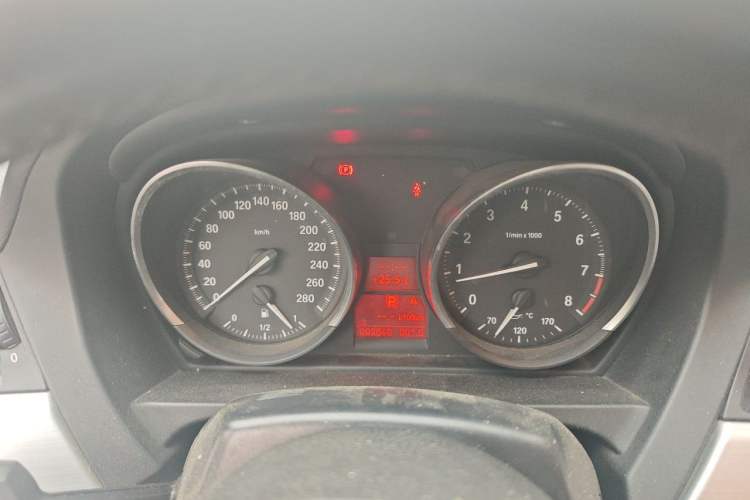Used BMW Z4 2013 sDrive20i Leading Model Instrument Cluster