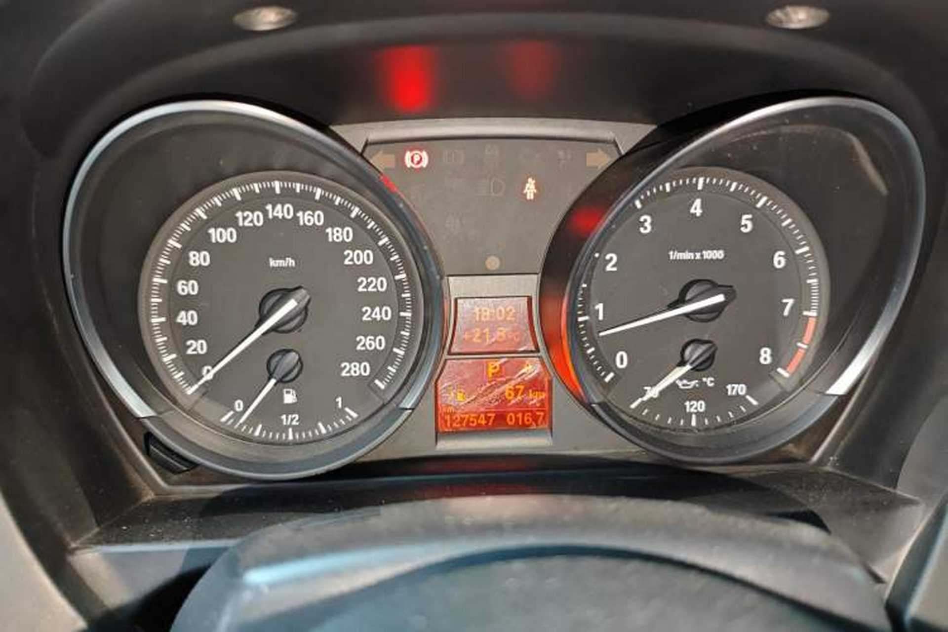 Used BMW Z4 2013 sDrive20i Leading Model Instrument Cluster
