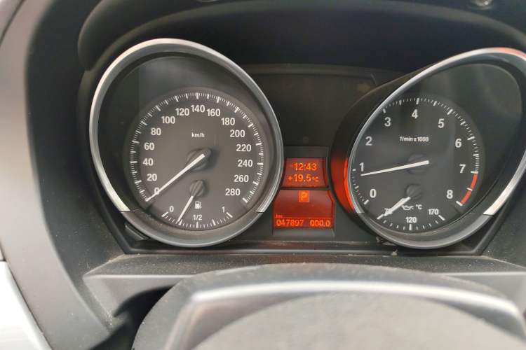 Used BMW Z4 2013 sDrive20i Leading Model Instrument Cluster