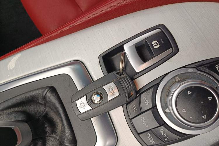 Used BMW Z4 2013 sDrive20i Leading Model Interior 1