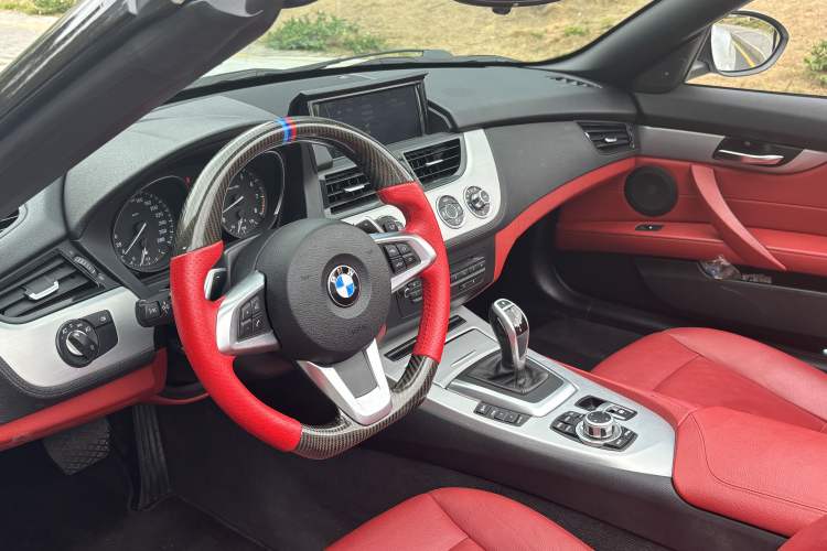Used BMW Z4 2013 sDrive20i Leading Model Interior 10
