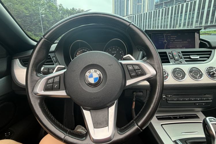 Used BMW Z4 2013 sDrive20i Leading Model Interior 4