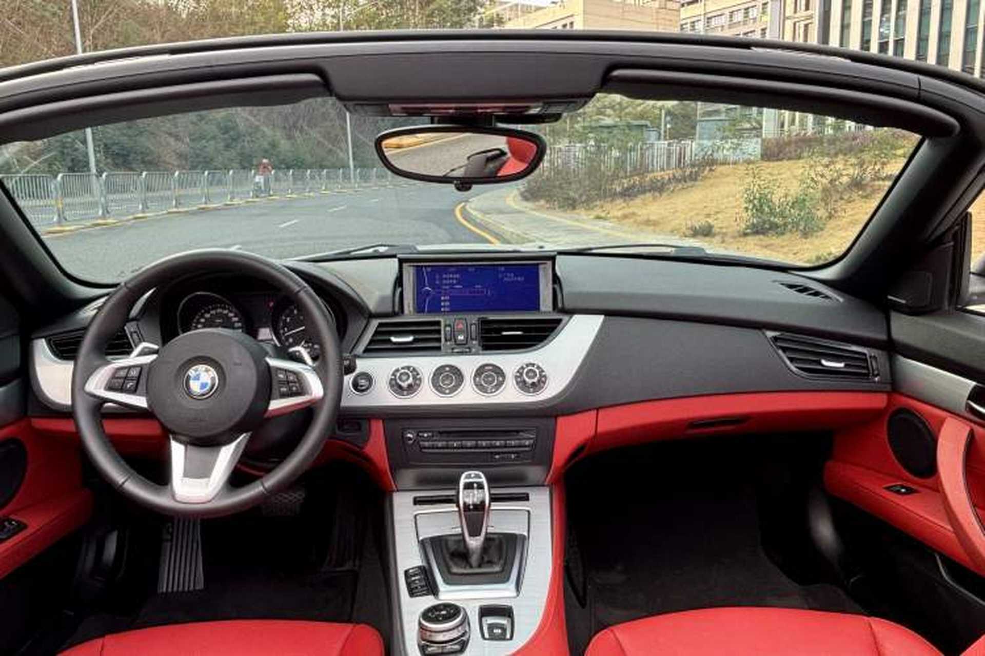 Used BMW Z4 2013 sDrive20i Leading Model Interior 6