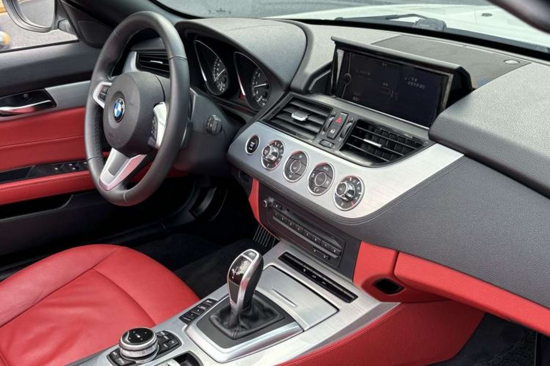 Used BMW Z4 2013 sDrive20i Leading Model Interior 8