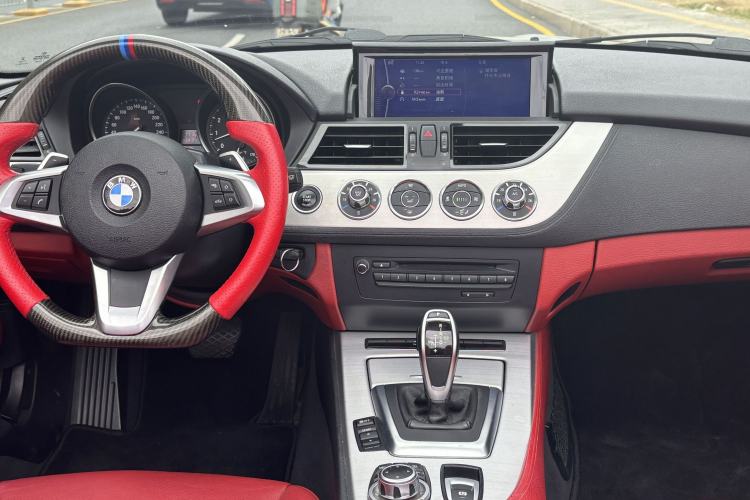 Used BMW Z4 2013 sDrive20i Leading Model Interior 8