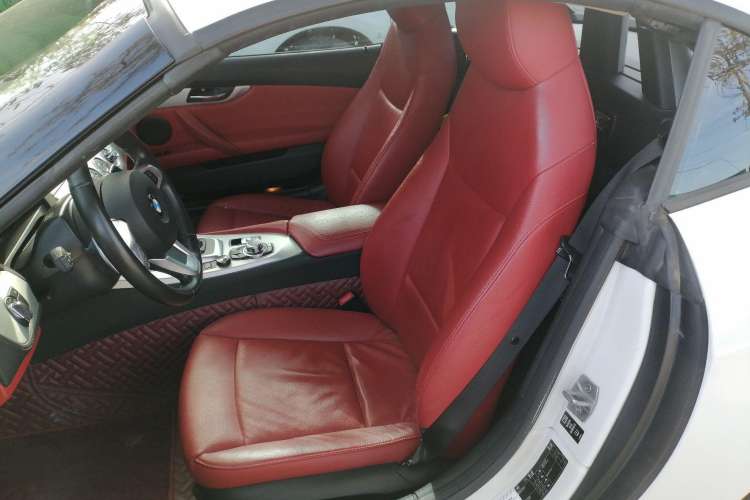 Used BMW Z4 2013 sDrive20i Leading Model Left Front Seat