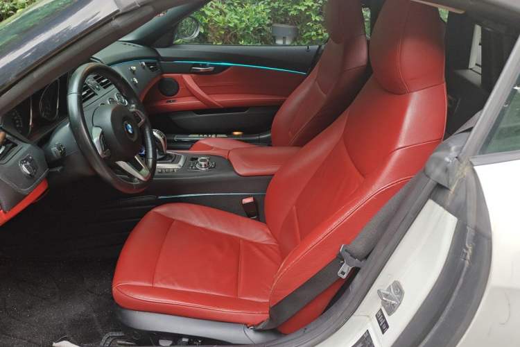Used BMW Z4 2013 sDrive20i Leading Model Left Front Seat