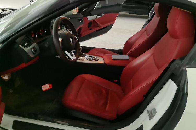 Used BMW Z4 2013 sDrive20i Leading Model Left Front Seat