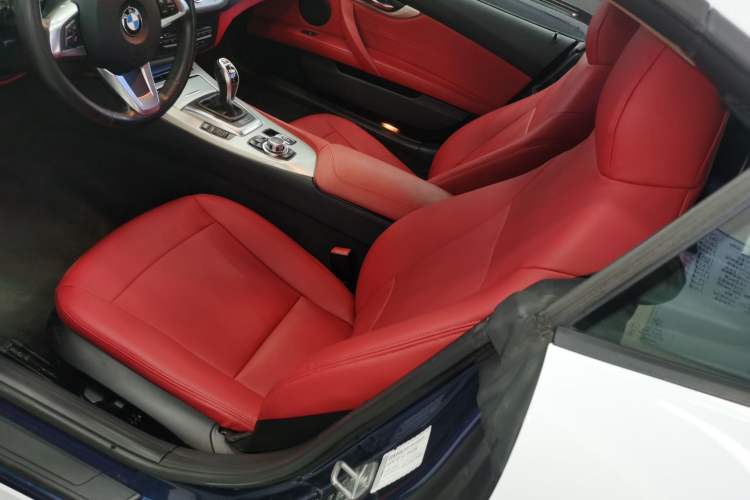 Used BMW Z4 2013 sDrive20i Leading Model Left Front Seat