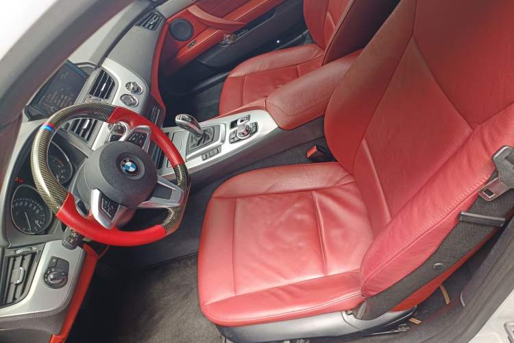 Used BMW Z4 2013 sDrive20i Leading Model Left Front Seat