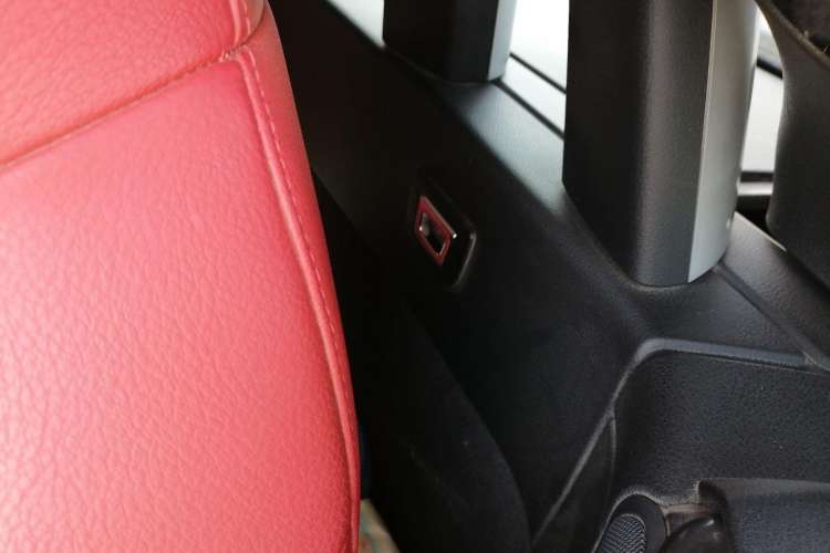 Used BMW Z4 2013 sDrive20i Leading Model Left Rear Seat