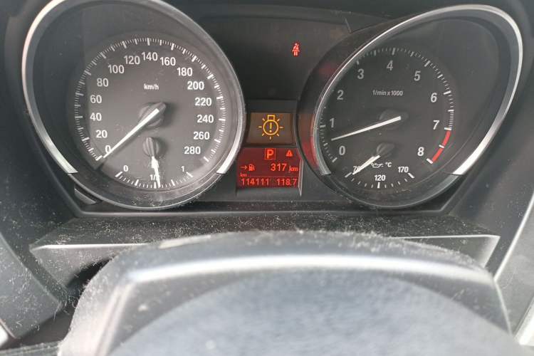Used BMW Z4 2013 sDrive20i Leading Model Odometer Close Up
