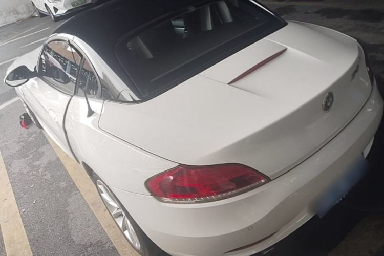 Used BMW Z4 2013 sDrive20i Leading Model Rear Left 45 Deg
