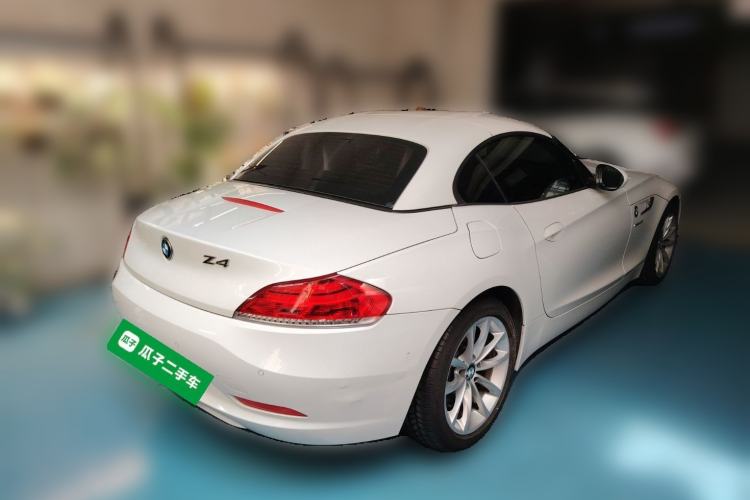 Used BMW Z4 2013 sDrive20i Leading Model Rear Right 45 Deg