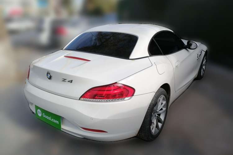 Used BMW Z4 2013 sDrive20i Leading Model Rear Right 45 Deg