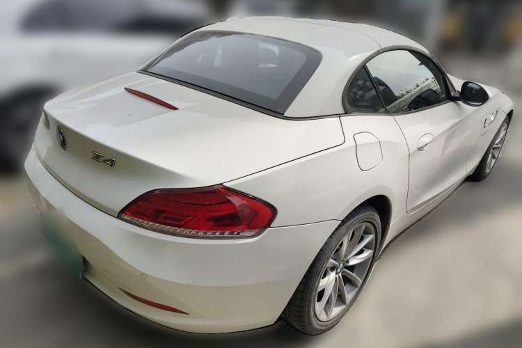 Used BMW Z4 2013 sDrive20i Leading Model Rear Right 45 Deg