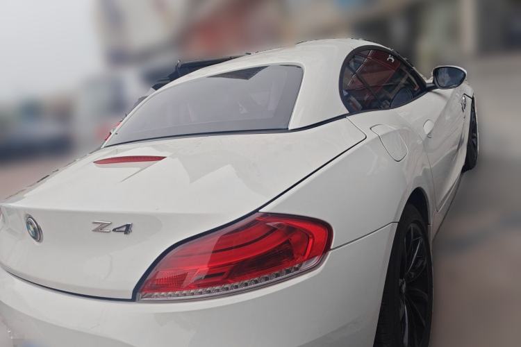 Used BMW Z4 2013 sDrive20i Leading Model Rear Right 45 Deg