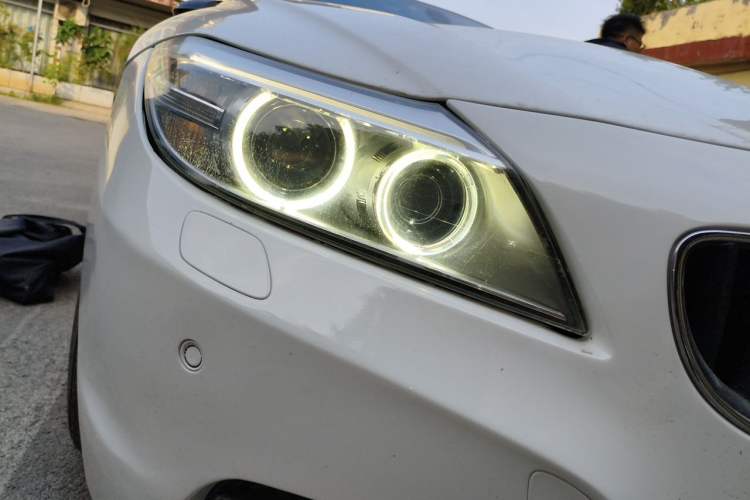 Used BMW Z4 2013 sDrive20i Leading Model Right Front Headlight