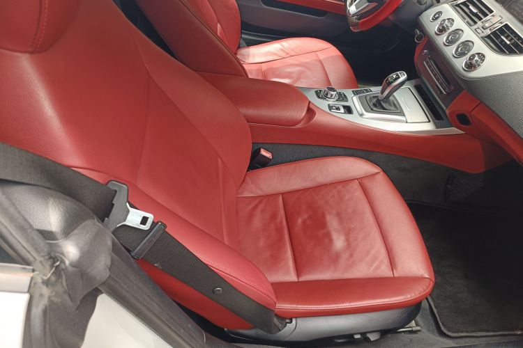 Used BMW Z4 2013 sDrive20i Leading Model Right Front Seat