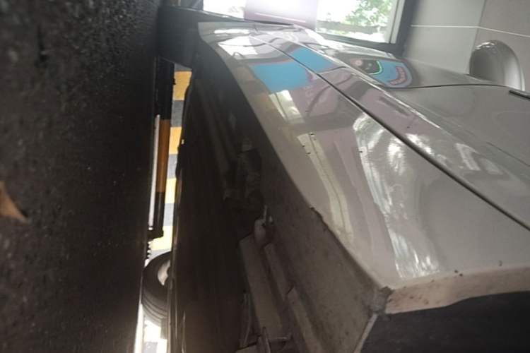 Used BMW Z4 2013 sDrive20i Leading Model Right Side Sill