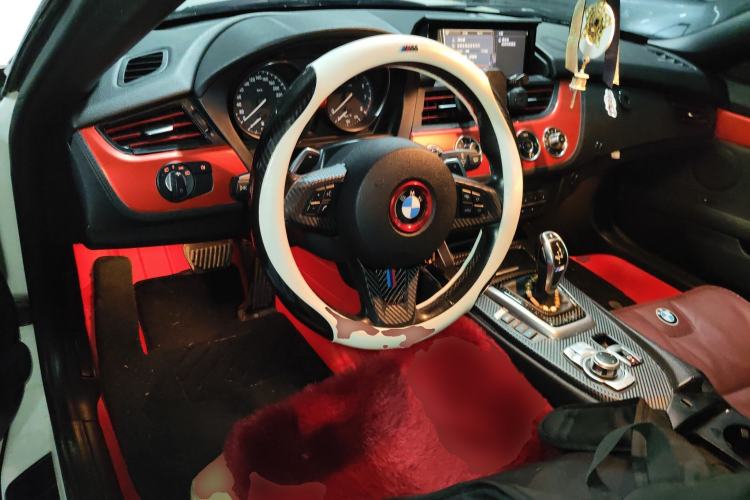 Used BMW Z4 2013 sDrive20i Leading Model Steering Wheel