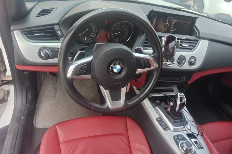 Used BMW Z4 2013 sDrive20i Leading Model Steering Wheel