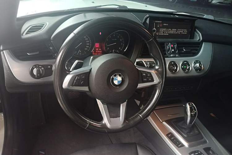 Used BMW Z4 2013 sDrive20i Leading Model Steering Wheel
