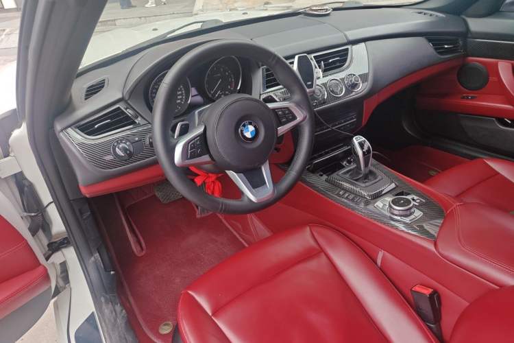 Used BMW Z4 2013 sDrive20i Leading Model Steering Wheel